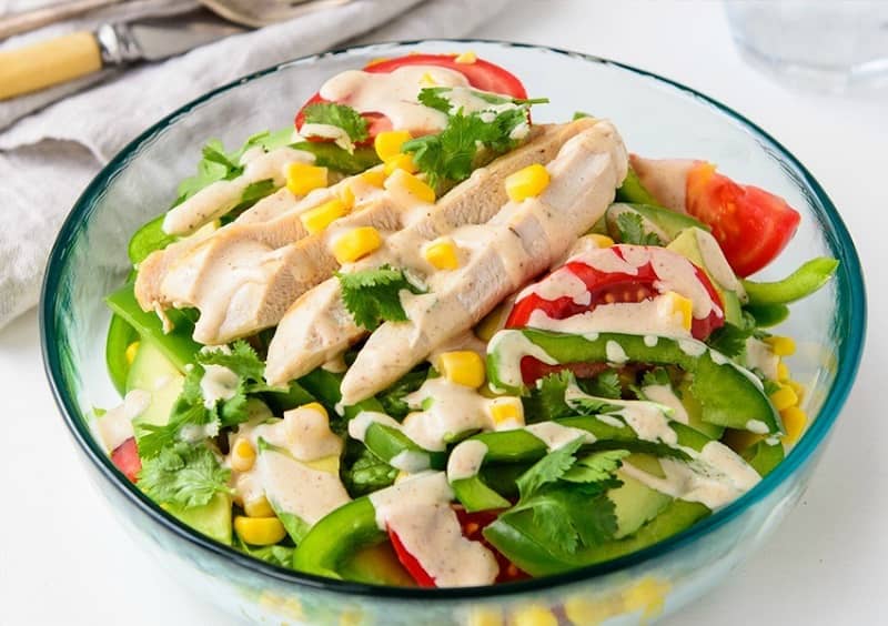 Món salad ức gà. (Ảnh: Sưu tầm Internet)