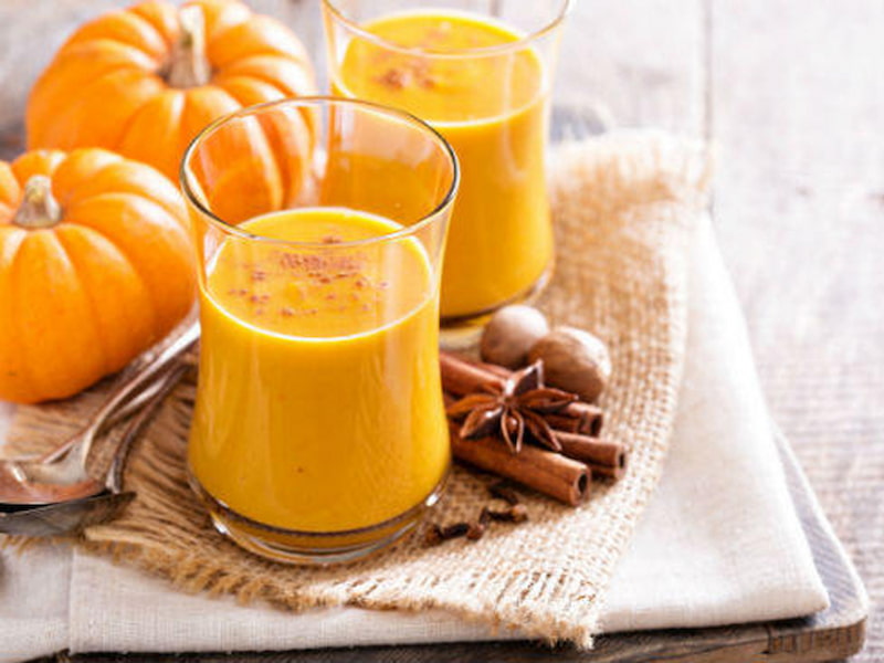 Sữa bí đỏ từ lâu đã được biết đến là một loại thức uống bổ sung thơm ngon bổ dưỡng. (Ảnh: Sưu tầm Internet)