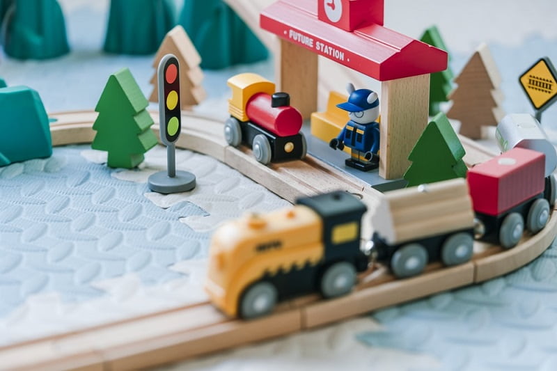 Đồ chơi phải đảm bảo an toàn cho trẻ. (Ảnh: Sưu tầm Internet)