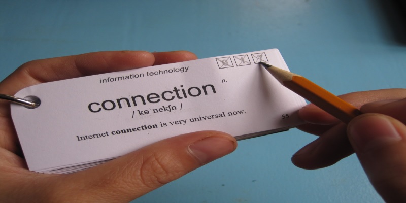 Học tiếng Anh qua Flashcard luôn được cân nhắc sử dụng. (Ảnh: Sưu tầm internet)