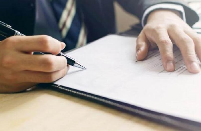 Viết đơn xin nghỉ phép phải đảm bảo đầy đủ thông tin. (Ảnh: Sưu tầm internet)