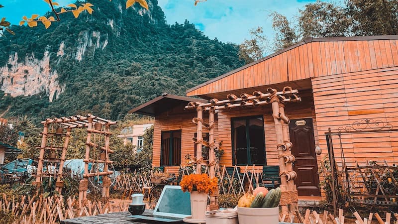 Liên hệ đặt phòng để có chỗ nghỉ chân thư giãn nhất. (Ảnh: Internet)