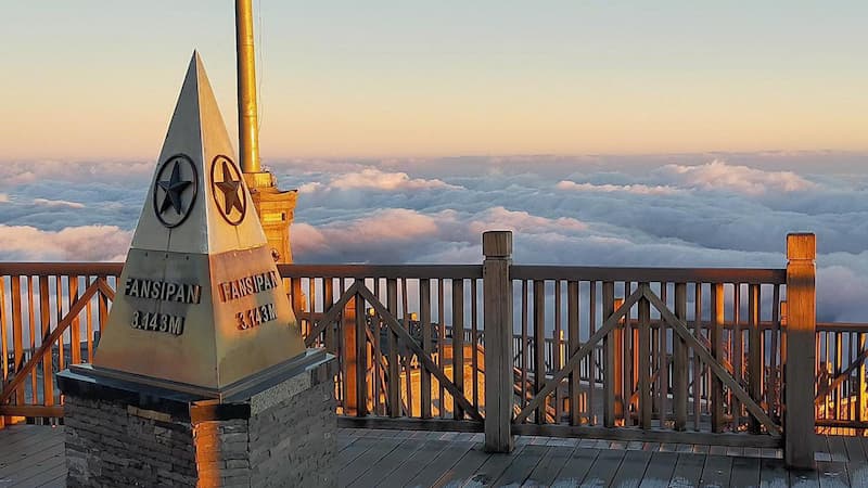 Đỉnh Fansipan cao hơn 3000m tại Sa Pa. (Ảnh: Internet)