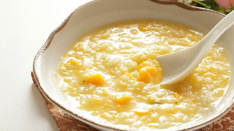 Chế độ cho bé ăn cháo ếch trong 2 năm đầu. (Ảnh: sưu tầm internet)