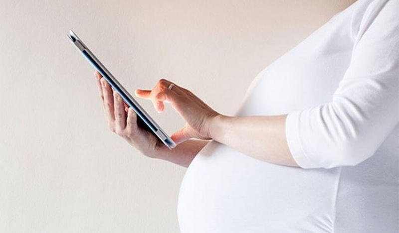 Chơi game kích thích thị giác. (Ảnh: Sưu tầm Internet)