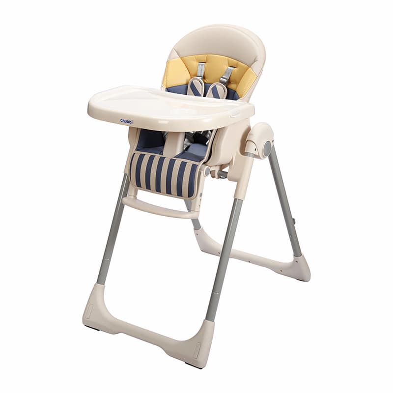 Những vấn đề thường gặp khi bé dùng ghế ăn dặm. (Ảnh: sưu tầm internet)