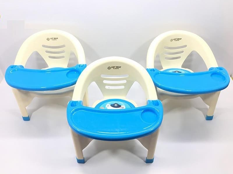 Ghế ăn dặm Việt Nhật chất liệu cao cấp. (Ảnh: sưu tầm internet)