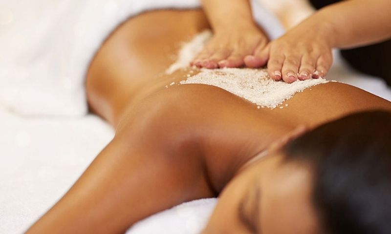 Muối vừa giúp làm đẹp vừa hỗ trợ giảm mỡ nhờ các ion. (Ảnh: Nguồn Internet)