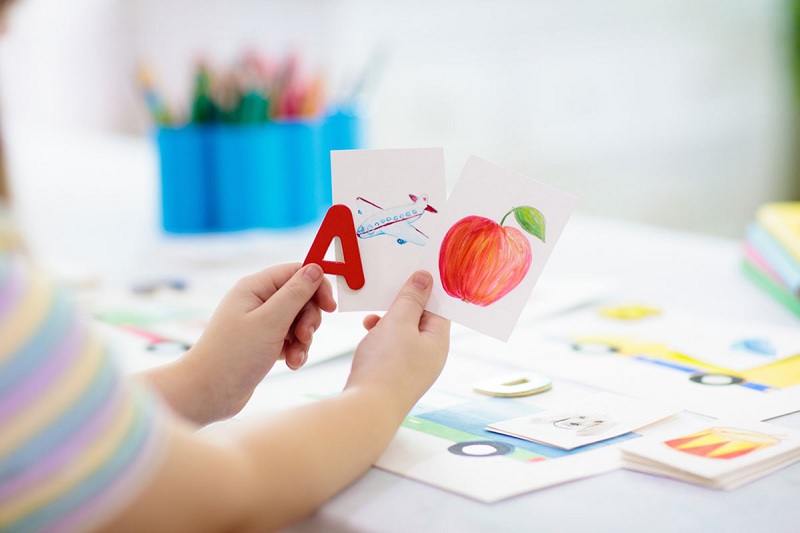 Trẻ từ 3 tuổi đã có thể học tiếng Anh bằng phương pháp Phonics. (Ảnh: Sưu tầm internet)