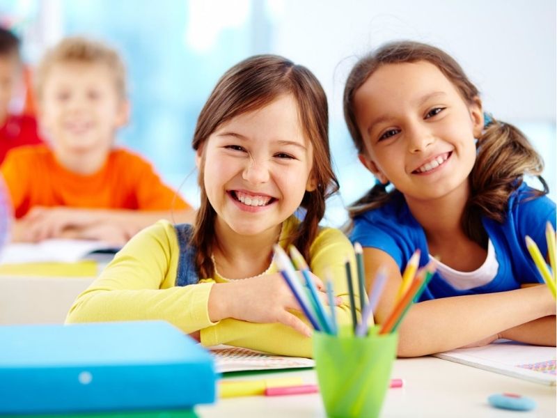 Môi trường học tiếng Anh tốt giúp trẻ tiếp thu tiếng Anh hiệu quả hơn. (Ảnh: Sưu tầm Internet)