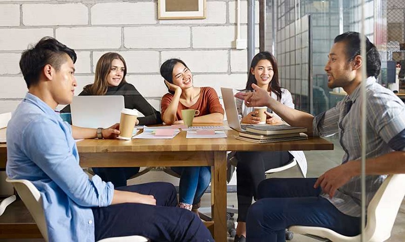 Giúp bản thân phát triển hơn trong công việc khi biết tiếng Anh. (ảnh: Sưu tầm internet)