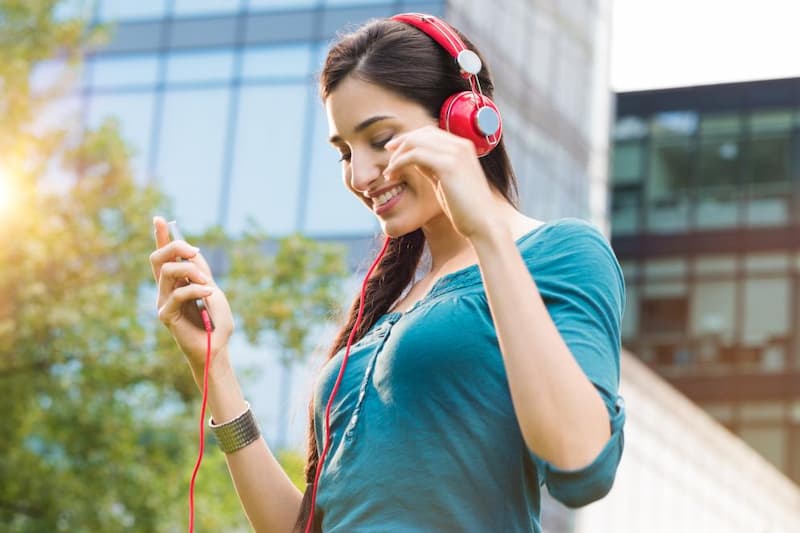 Hát theo giai điệu nhằm nâng cao kỹ năng. (Ảnh: Internet) 