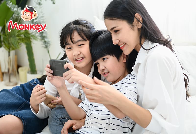 Lưu ý khi học tiếng Anh trên điện thoại. (Ảnh: Monkey)