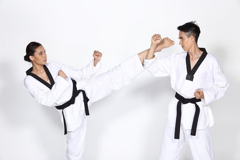 Taekwondo là môn võ kết hợp tay chân khá nhiều có nguồn gốc từ Hàn Quốc. (Ảnh: Sưu tầm internet)
