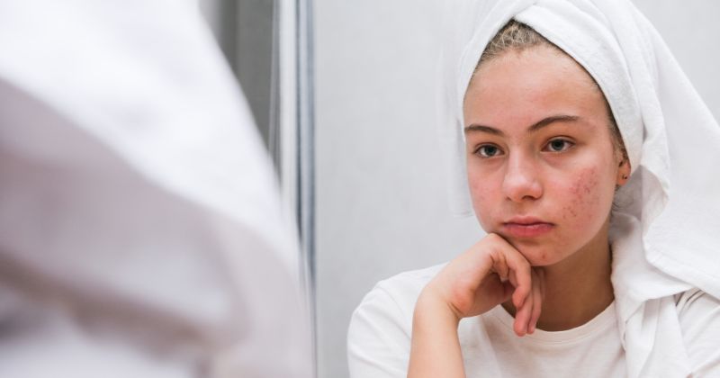 Thay đổi nội tiết, áp lực khiến mẹ sau sinh mắc hội chứng khóc nhiều (Ảnh: Sưu tầm Internet)