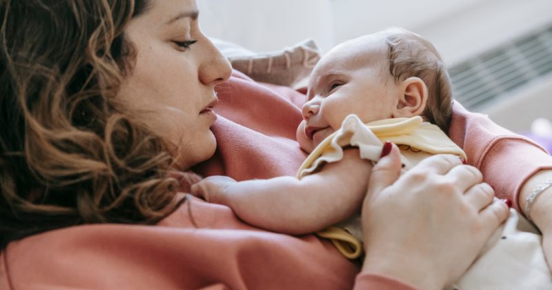 Khóc nhiều thể hiện cảm xúc tiêu cực (Ảnh: Sưu tầm Internet)