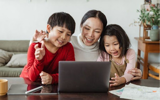 Học tập và rèn luyện không ngừng giúp trẻ nhanh chóng cải thiện kỹ năng thuyết trình