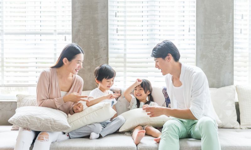 Dành thời gian tâm sự để hiểu con hơn. (Ảnh: Nguồn Internet)