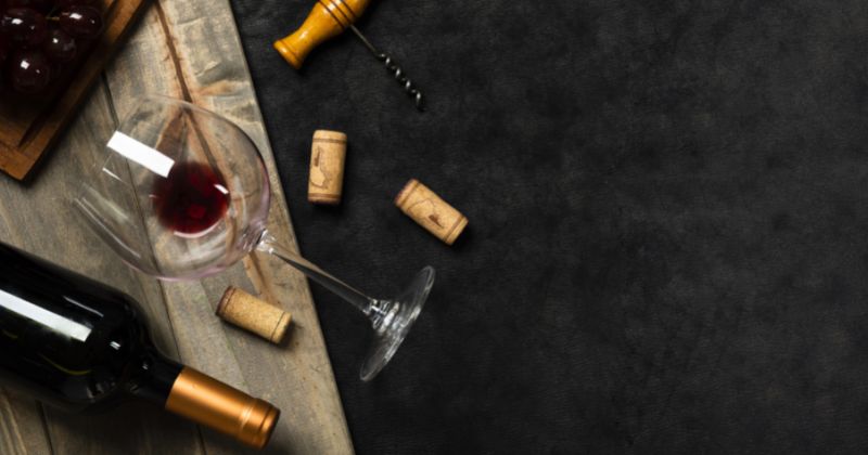 Đồ uống có cồn không tốt cho mẹ đang cho con bú (Ảnh: Sưu tầm Internet)