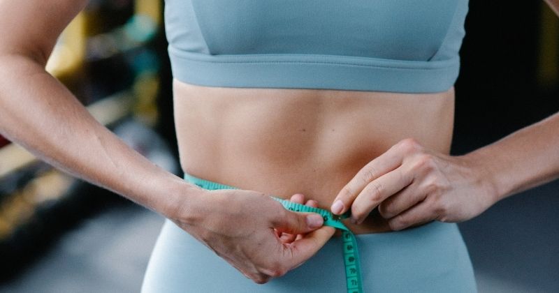 Tuyệt đối không giảm cân, nịt bụng sớm sau sinh (Ảnh: Sưu tầm Internet)