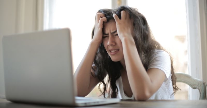 Mẹ không nên lao lực quá mức sau sinh (Ảnh: Sưu tầm Internet)