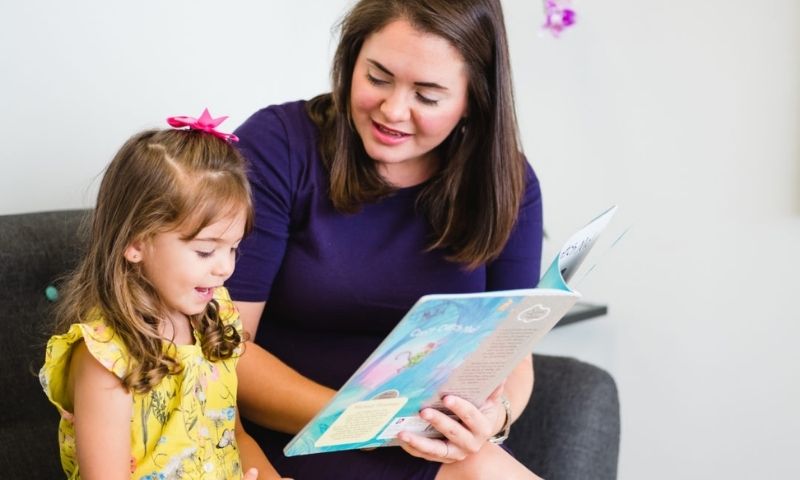 Những hình ảnh với các màu sắc bắt mắt sẽ thu hút trẻ hơn. (Ảnh: Sưu tầm Internet)