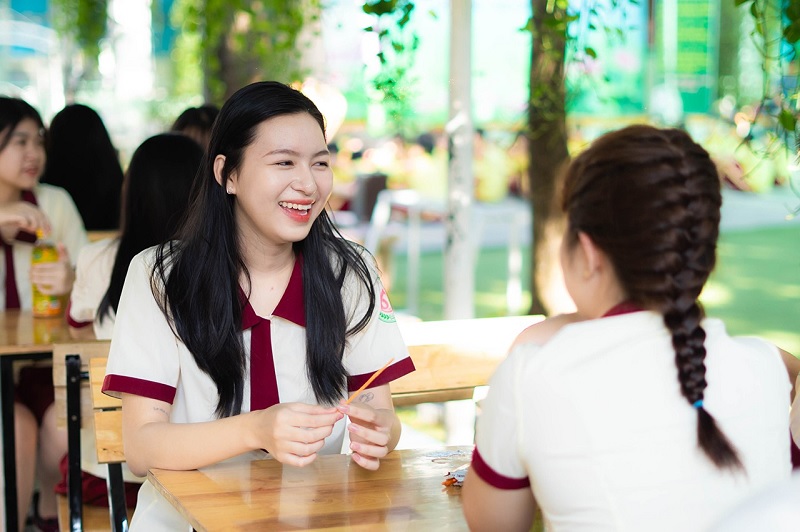 Học sinh cấp 3 đã có nhiều thay đổi về mặt tâm sinh lý, nên việc trang bị kỹ năng sống tốt rất quan trọng. (Ảnh: Sưu tầm internet)