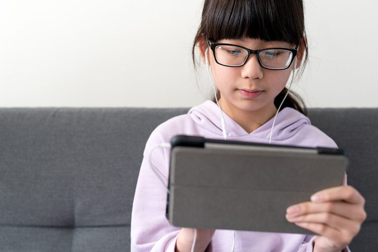 ช่วยให้เด็ก ๆ พัฒนาทักษะภาษาอังกฤษได้อย่างมีประสิทธิภาพมากขึ้นในทุก ๆ วัน (ภาพ: รวบรวมจากอินเทอร์เน็ต)