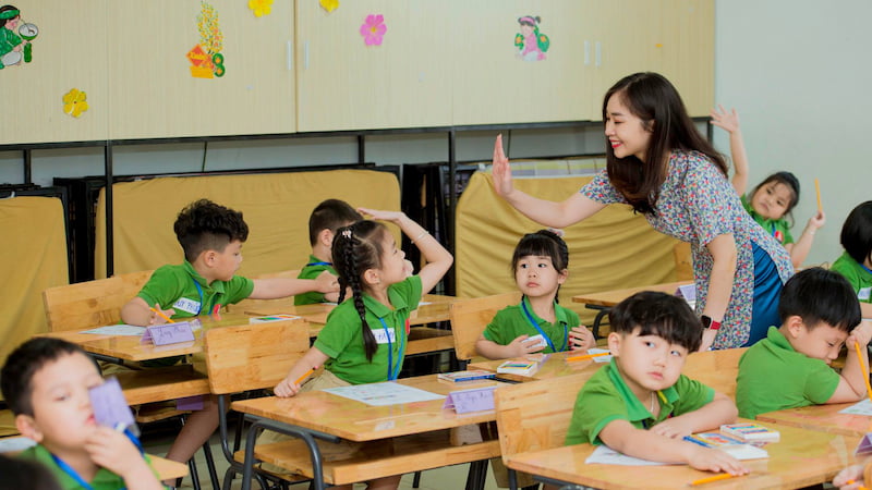 Học trường tư sĩ số ít con được quan tâm sát sao hơn. (Ảnh: Internet)