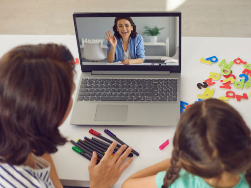 Monkey Tutoring và phương pháp lớp học đảo ngược