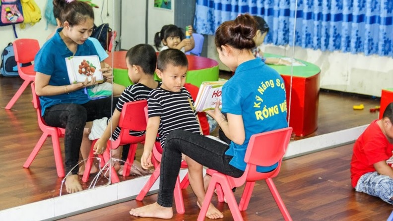 Nhiều khoá học kỹ năng sống cho trẻ em tại Rồng Việt Education. (Ảnh: Sưu tầm internet)