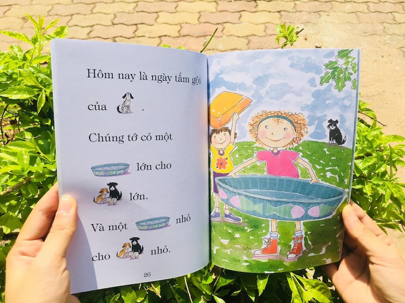 Sách truyện ngắn là một nguồn tài liệu nghe đọc hiểu hữu ích. (Ảnh: Internet)