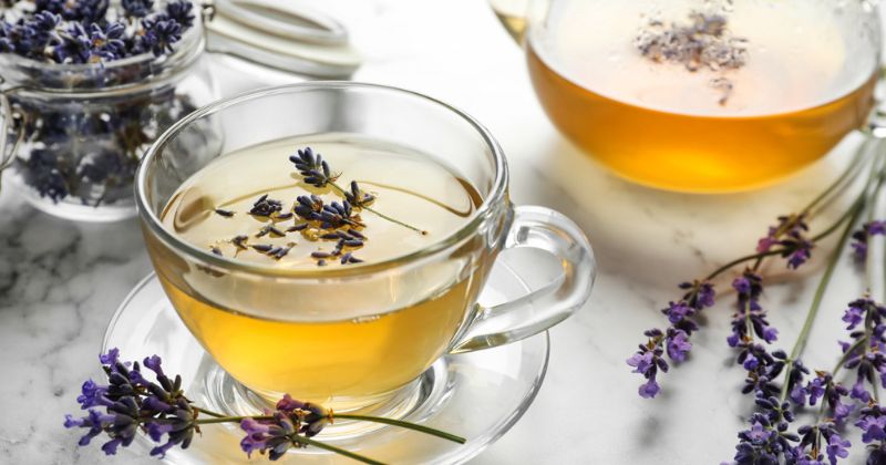 Trà oải hương có tác dụng giảm căng thẳng, lo âu (Ảnh: Sưu tầm Internet)