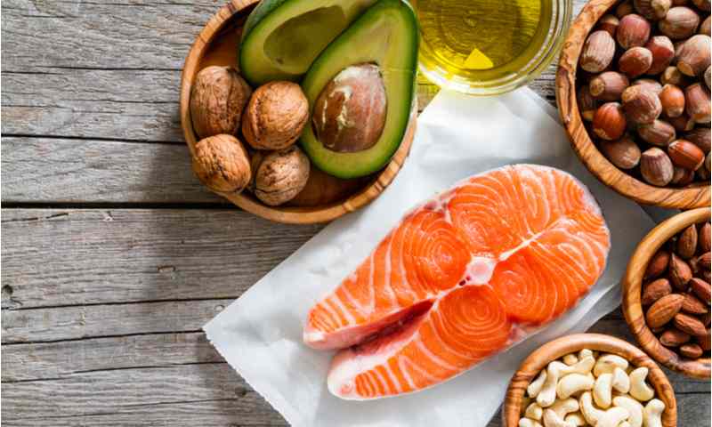 Bổ sung thêm chất béo giúp cân bằng cơ thể. (Nguồn: Internet)