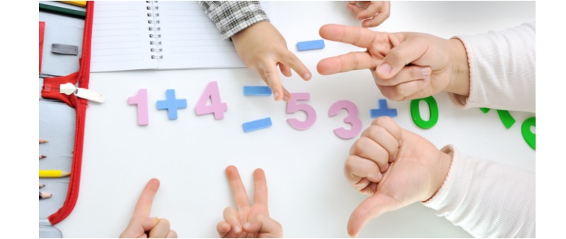 Bố mẹ cần tìm hiểu nguyên nhân vì sao bé học toán lớp 2 kém. (Ảnh: Sưu tầm internet)