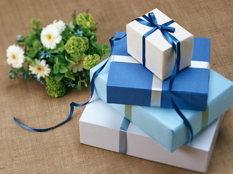 Nên tặng quà gì vào ngày Quốc tế Nam giới? (Ảnh: Sưu tầm Internet)