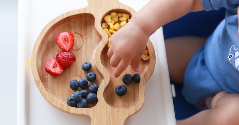 Cai sữa từ 18 đến 24 tháng giúp mẹ không bị xệ vòng 1 sau sinh (Ảnh: Sưu tầm Internet)