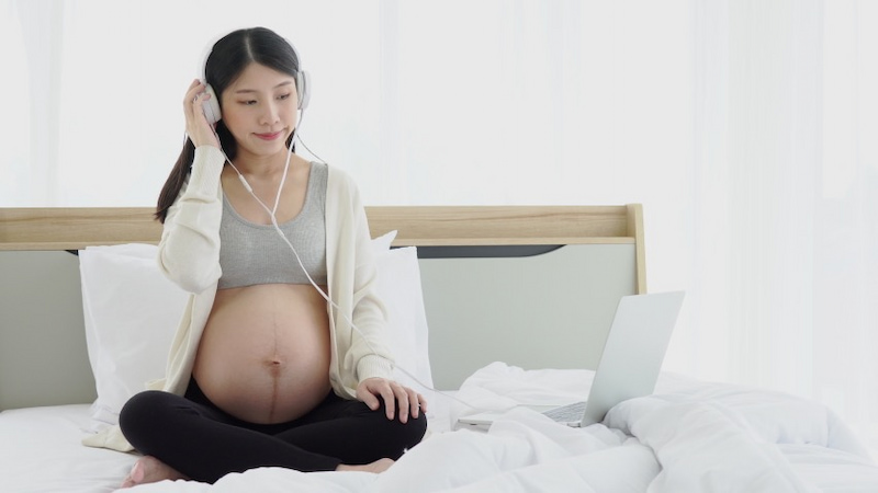 Nhạc giao hưởng cho thai nhi 4 tháng tuổi kích thích bé phát triển. (Ảnh: Sưu tầm Internet)
