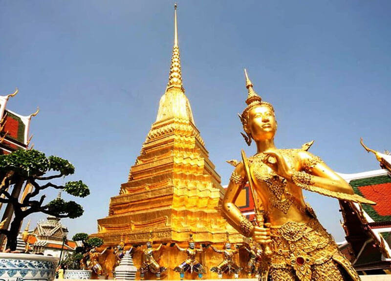 Mẹ có thể tìm các bài nhạc phật giáo cho thai nhi ở trên các trang mạng xã hội. (Ảnh: Sưu tầm Internet)