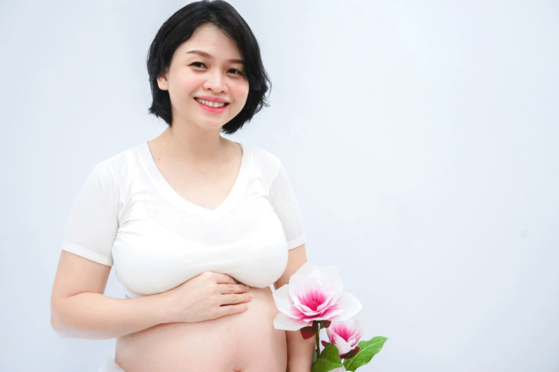 Thai giáo bằng nhạc tiếng anh có lời tốt cho mẹ và bé. (Ảnh: Sưu tầm Internet)