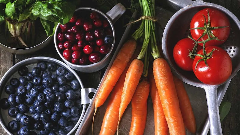 Vitamin hoạt động dưới dạng coenzym hỗ trợ thực hiện hàng nghìn phản ứng hóa học trong cơ thể.  (Ảnh: Sưu tầm Internet)