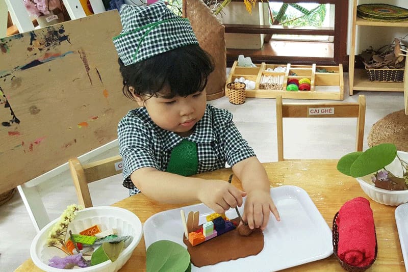 Trẻ học được nhiều kỹ năng từ phương pháp Reggio Emilia. (Ảnh: Sưu tầm Internet)