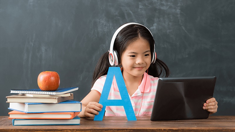 Các trò chơi trí tuệ giúp trẻ vừa chơi vừa học thông minh. (Ảnh: Sưu tầm Internet)