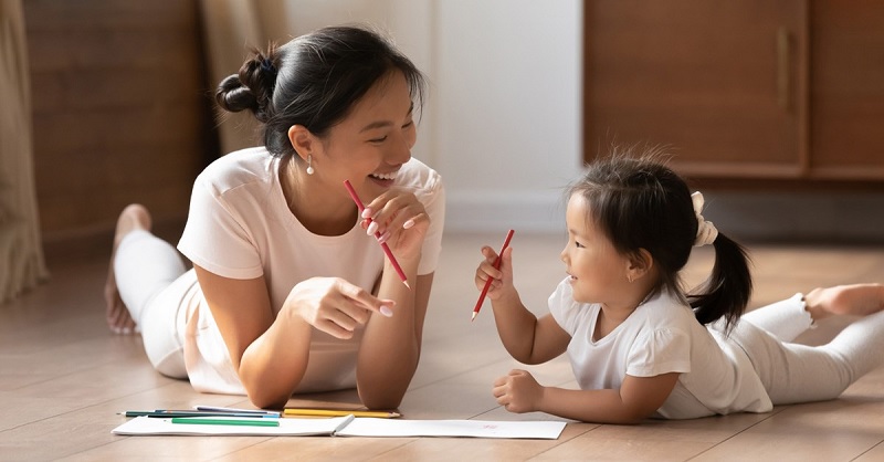 Ở mỗi giai đoạn, bé có những khả năng nhận thức về thế giới khác nhau. (Ảnh: Sưu tầm internet)