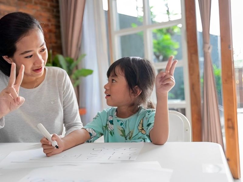 Kết hợp các loại hình tư duy cho trẻ giúp trẻ phát triển cả về thể chất và tinh thần (Ảnh: Sưu tầm internet)