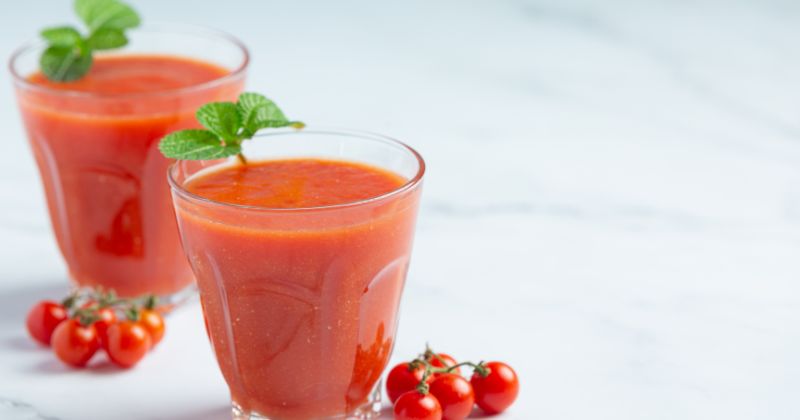 Nước ép cà chua chứa lycopene bảo vệ da trước tia UV (Ảnh: Sưu tầm Internet)