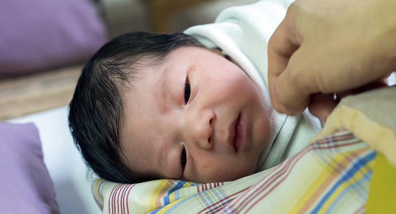 Phương pháp tự ngủ 5S hiệu quả nhất với trẻ sơ sinh đến 3 tháng tuổi. (Ảnh: Sưu tầm internet)