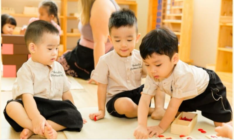 Phương pháp Glenn Doman là chương trình học định hướng bố mẹ chính là người thầy đầu tiên. (Ảnh: Sưu tầm Internet)