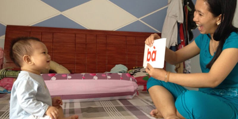 Với Glenn Doman, cha mẹ sẽ không mất quá nhiều thời gian để dạy con. (Ảnh: Sưu tầm Internet)