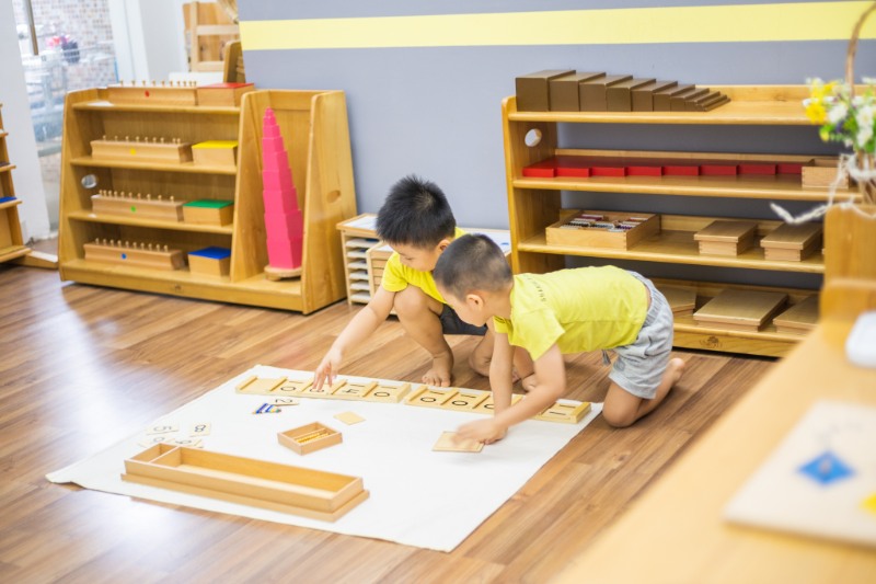 Lớp học Montessori xây dựng theo độ thích ứng của trẻ. (Ảnh: Sưu tầm Internet)